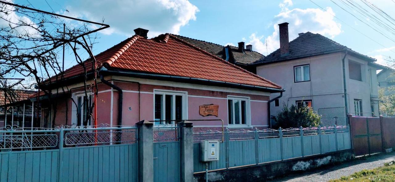 Отель Sepsi-Szek Сфынту-Георге Экстерьер фото